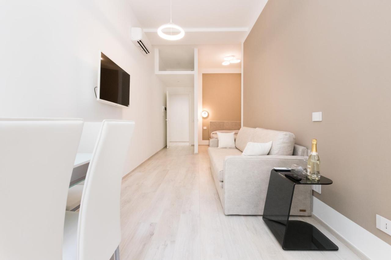 Magnoliaapartments - 18A Visconti Duomo มิลาน ภายนอก รูปภาพ