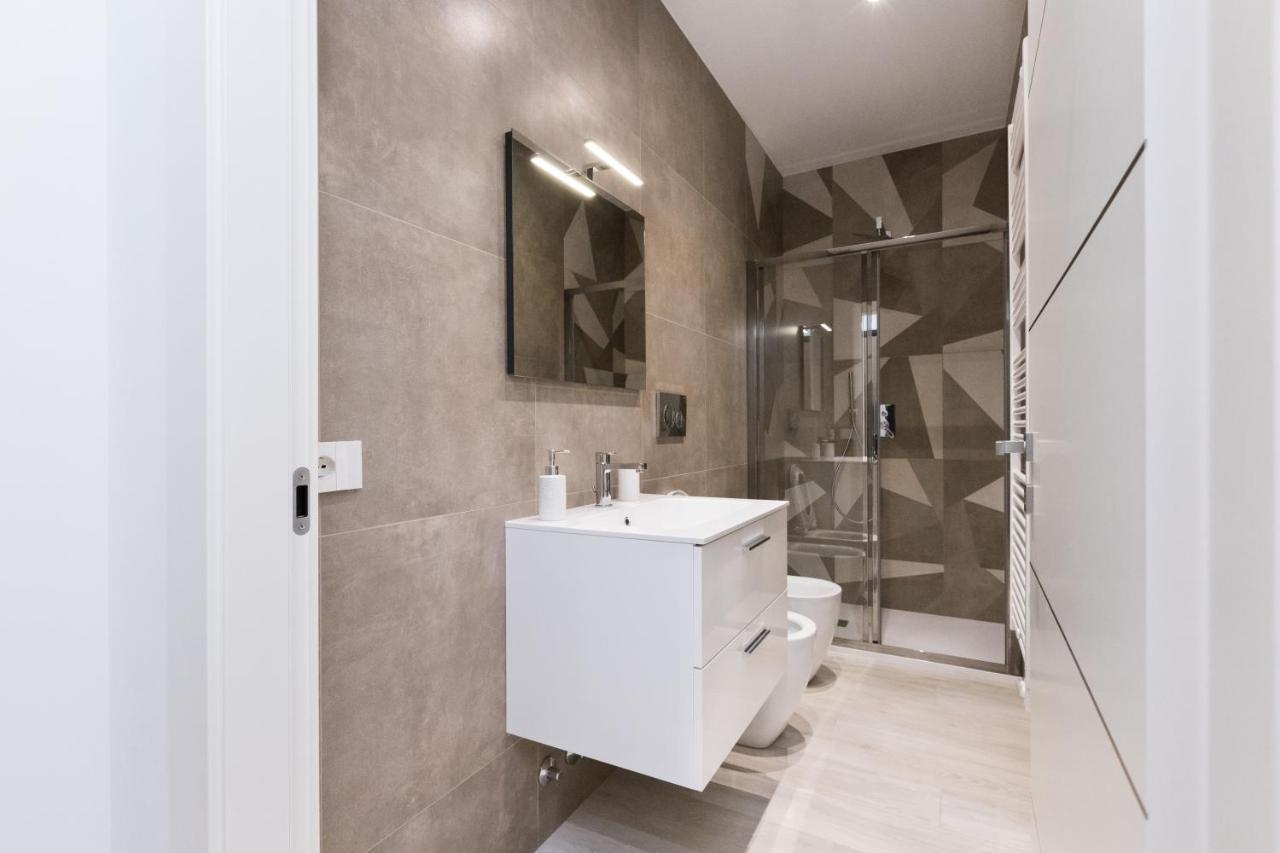 Magnoliaapartments - 18A Visconti Duomo มิลาน ภายนอก รูปภาพ